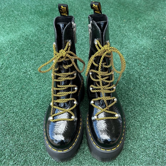 NWT Dr. Martens Ghilana Max Quad Platform Boot Distressed Patent Leather Black 6 - Picture 13 of 16